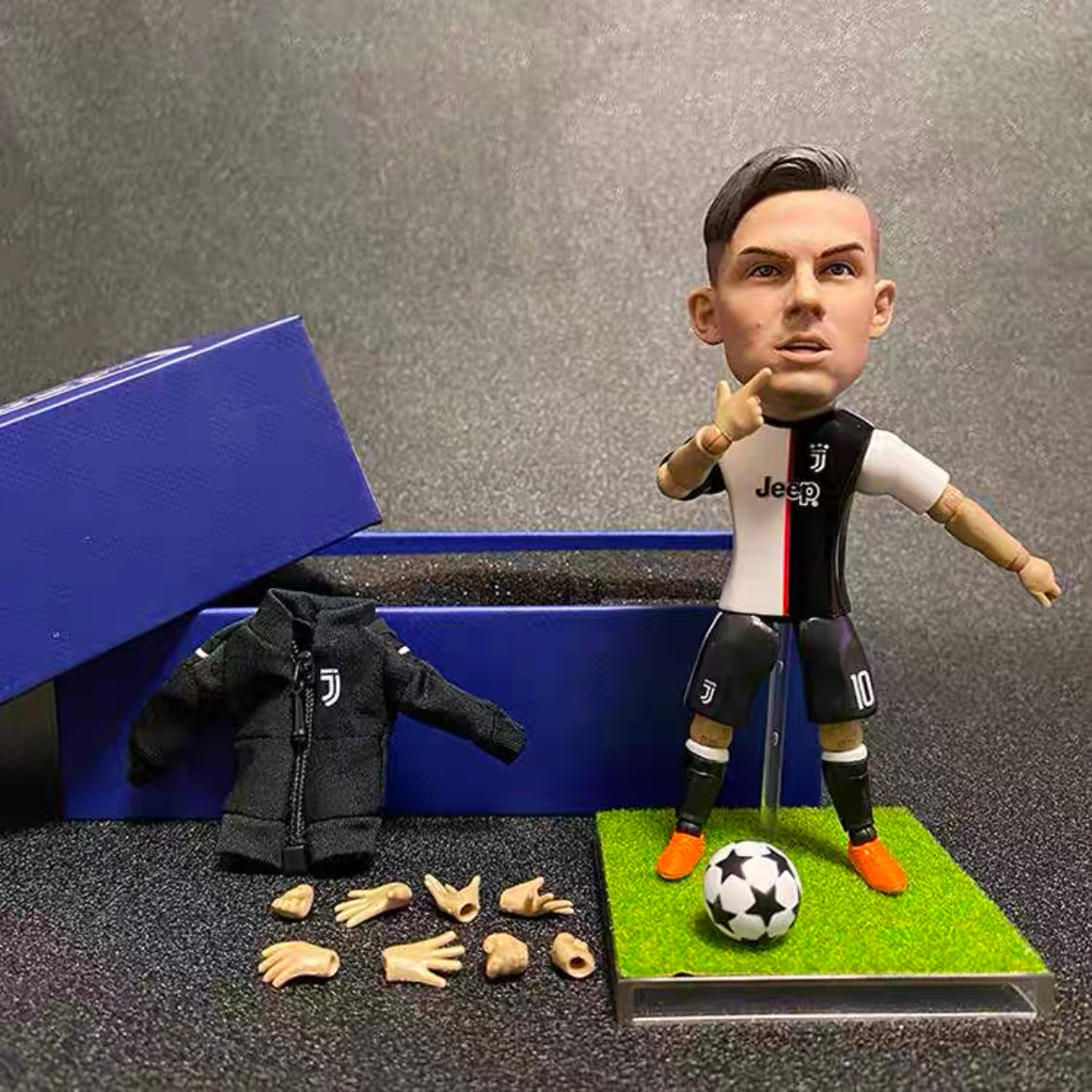 Football Star Action Figures - CR7, Messi, Neymar, Mbappé - 12-15cm Altura - Mini Bonecas de Futebol