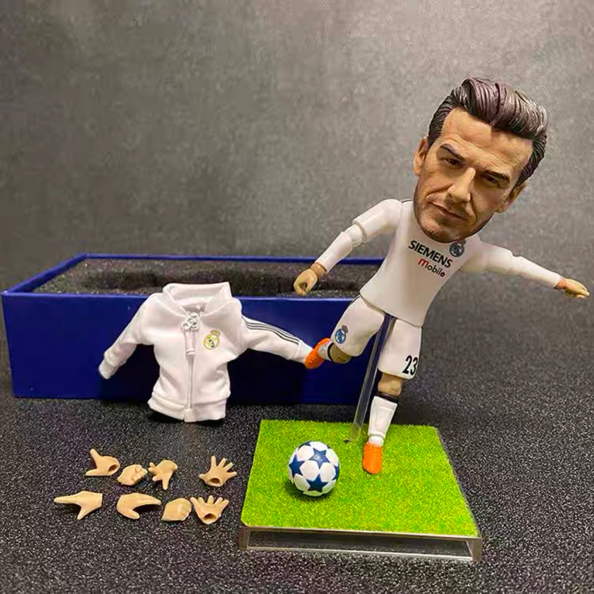 Football Star Action Figures - CR7, Messi, Neymar, Mbappé - 12-15cm Altura - Mini Bonecas de Futebol