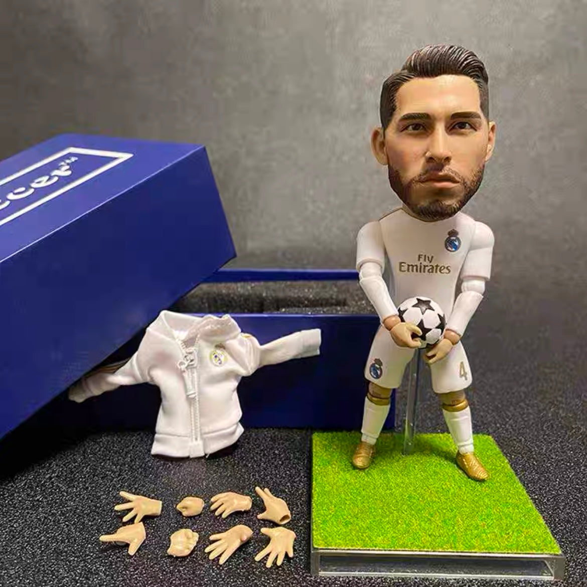 Football Star Action Figures - CR7, Messi, Neymar, Mbappé - 12-15cm Altura - Mini Bonecas de Futebol