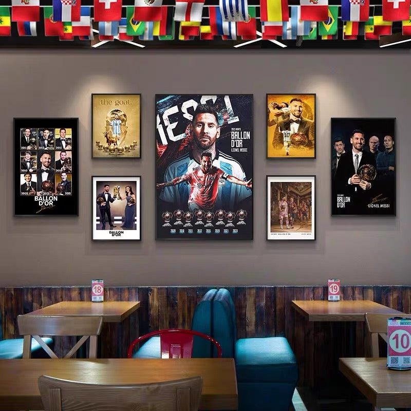Lionel Messi 8 Ballon d'Or - Vertical 2:3 WallArt