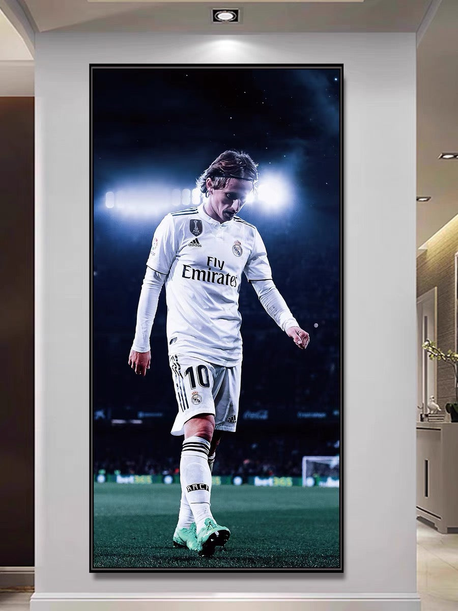 Luka Modric Real Madrid - Vertical 1:2 WallArt - Crystal Porcelain Painting - Aluminum Frame