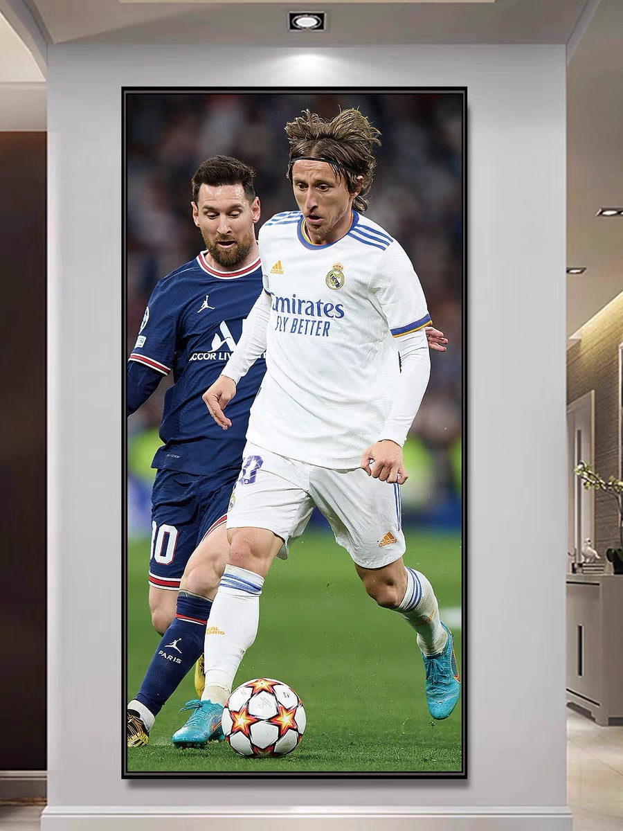 Luka Modric Real Madrid - Vertical 1:2 WallArt - Crystal Porcelain Painting - Aluminum Frame